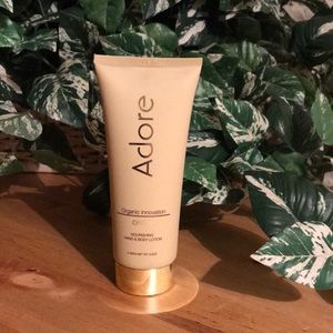 Adobe Cosmetics Nourishing Hand & Body Lotion NWOT